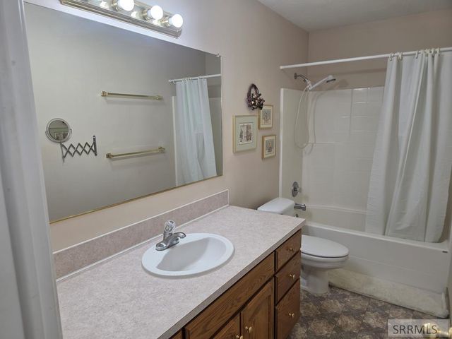 343 S Teton Avenue, Sugar City, ID 83448