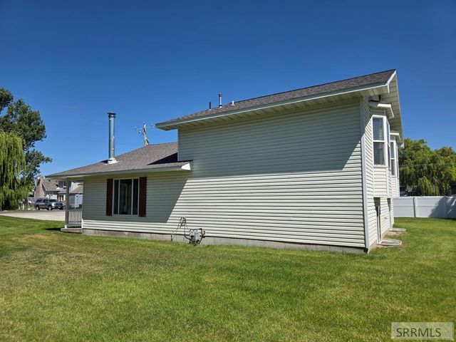 343 S Teton Avenue, Sugar City, ID 83448