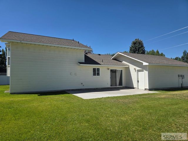 343 S Teton Avenue, Sugar City, ID 83448