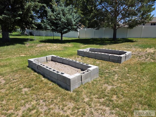 343 S Teton Avenue, Sugar City, ID 83448