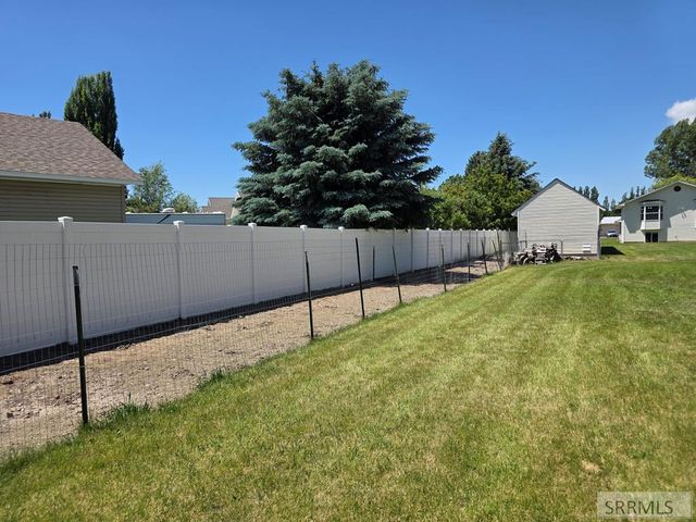343 S Teton Avenue, Sugar City, ID 83448