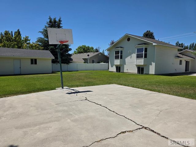 343 S Teton Avenue, Sugar City, ID 83448