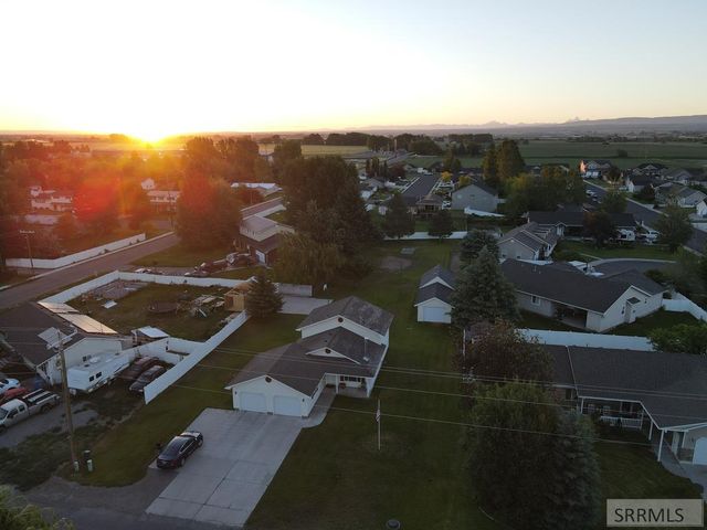 343 S Teton Avenue, Sugar City, ID 83448