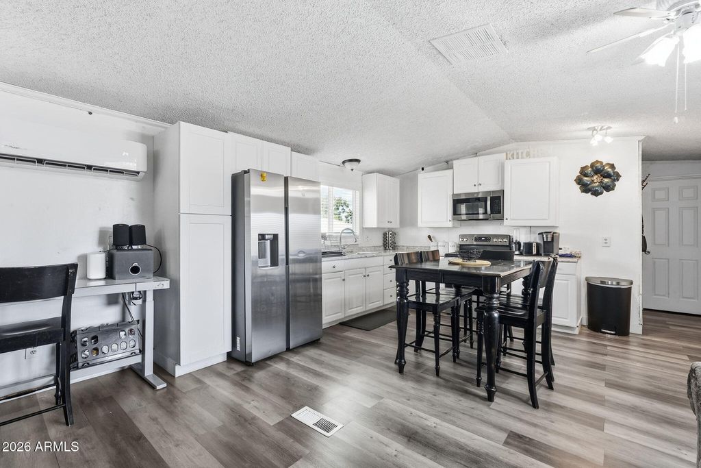 300 W Lower Buckeye Road 84, Avondale, AZ 85323 — exterior