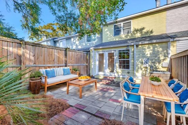 710 Davenport Drive, Mount Pleasant, SC 29464