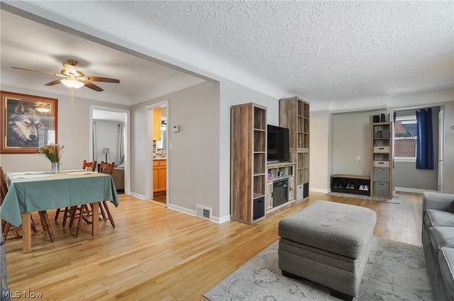 86 Hartshorn Drive, Painesville, OH 44077