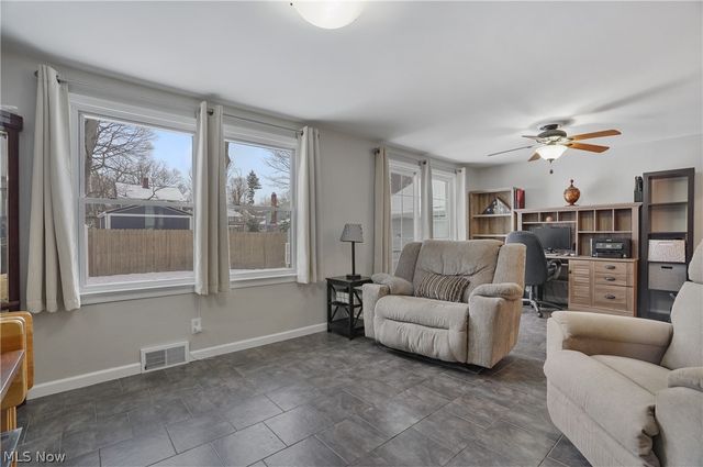 86 Hartshorn Drive, Painesville, OH 44077