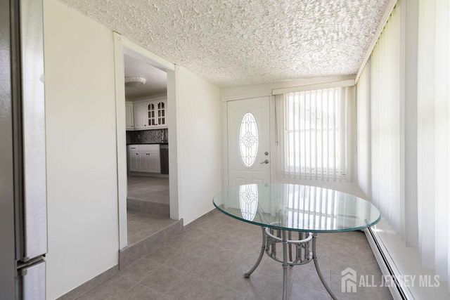 19 Jonquil Circle, Fords, NJ 08863