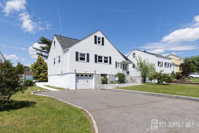 19 Jonquil Circle, Fords, NJ 08863