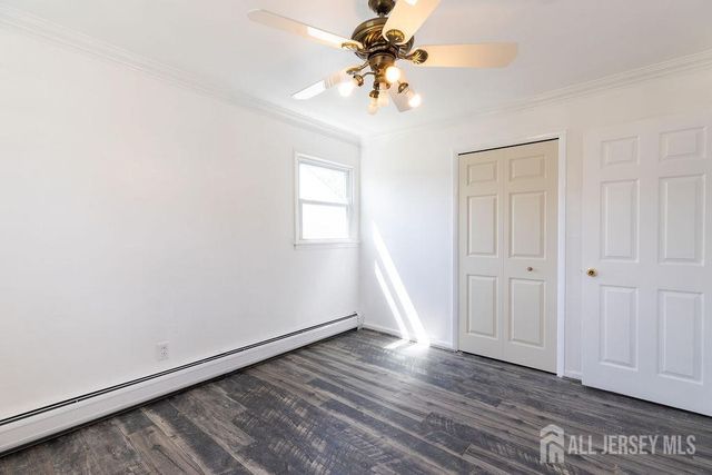 19 Jonquil Circle, Fords, NJ 08863