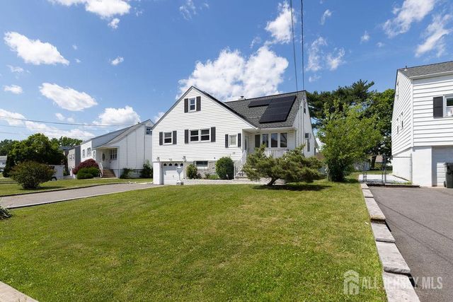 19 Jonquil Circle, Fords, NJ 08863