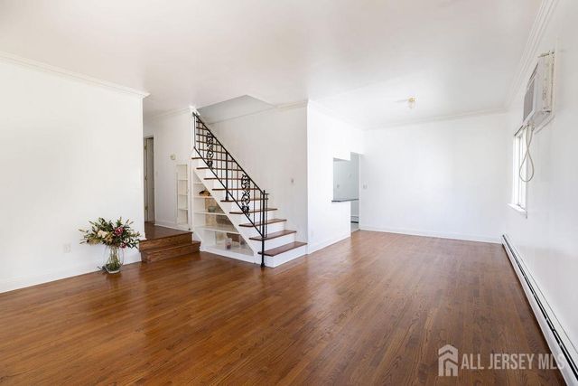 19 Jonquil Circle, Fords, NJ 08863