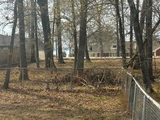 140 Chuckwagon, Livingston, TX 77351