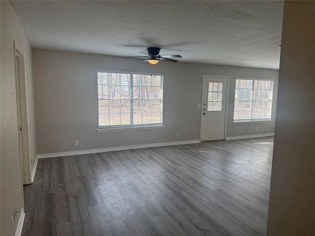 140 Chuckwagon, Livingston, TX 77351