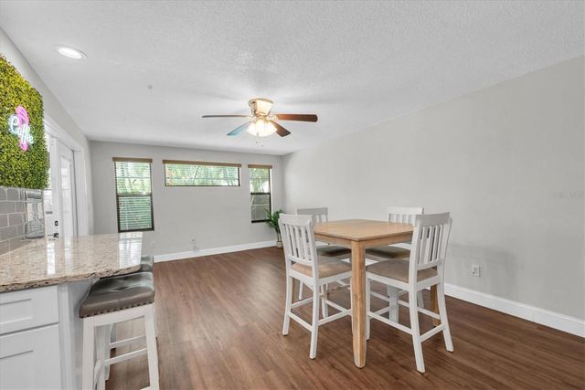 502 TIMBER BAY CIRCLE E, Oldsmar, FL 34677