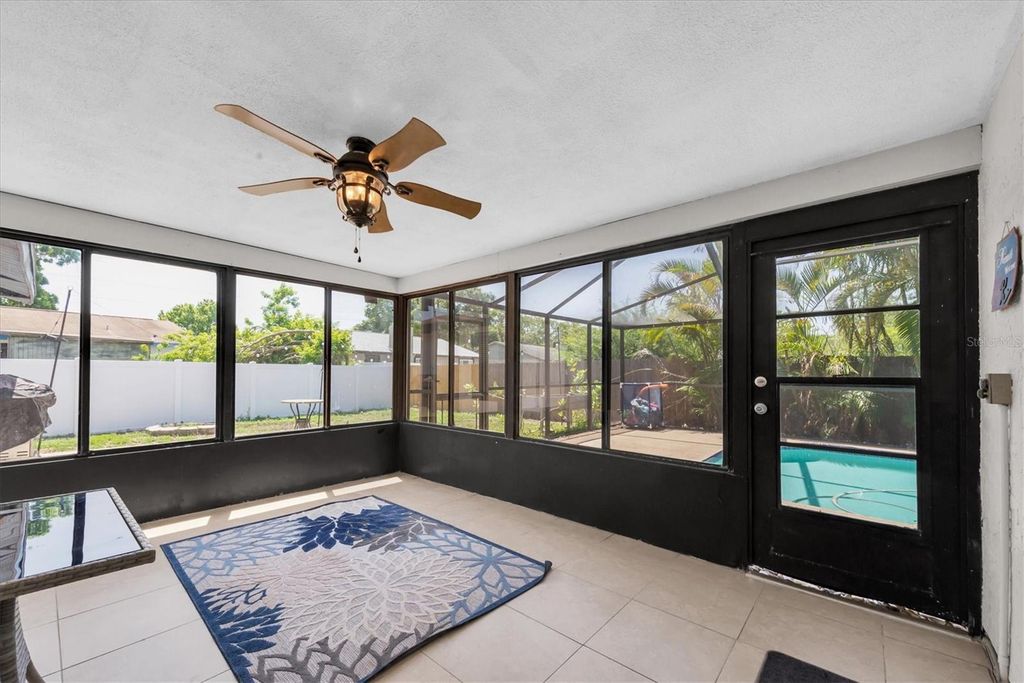 Image 26 of property listing at 502 TIMBER BAY CIRCLE E, Oldsmar, FL 34677