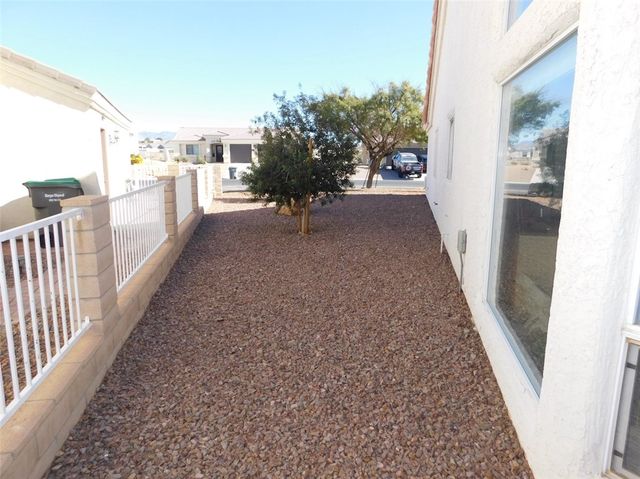 6125 S Bella Vista Drive, Fort Mohave, AZ 86426