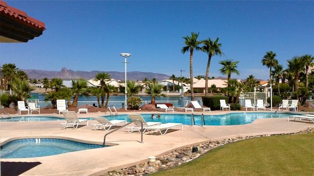 6125 S Bella Vista Drive, Fort Mohave, AZ 86426