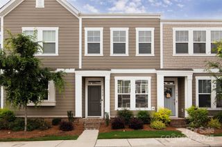 512 Morrows Turnout Way, Pineville, NC 28134