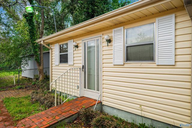 305 S 8th Street, Gadsden, AL 35901