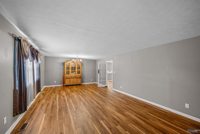 305 S 8th Street, Gadsden, AL 35901