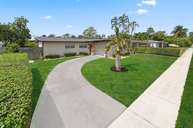 3230 SW 23rd St, Fort Lauderdale, FL 33312