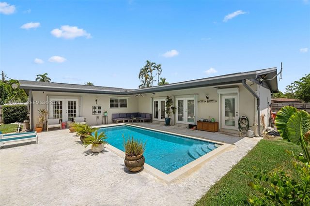 3230 SW 23rd St, Fort Lauderdale, FL 33312