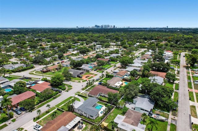 3230 SW 23rd St, Fort Lauderdale, FL 33312