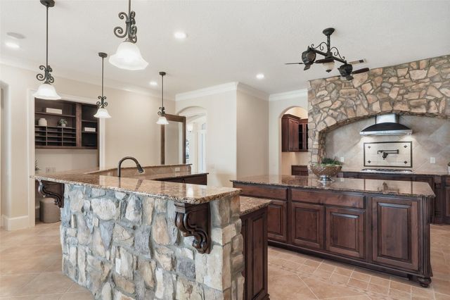 9120 Kenilworth Street, Houston, TX 77024