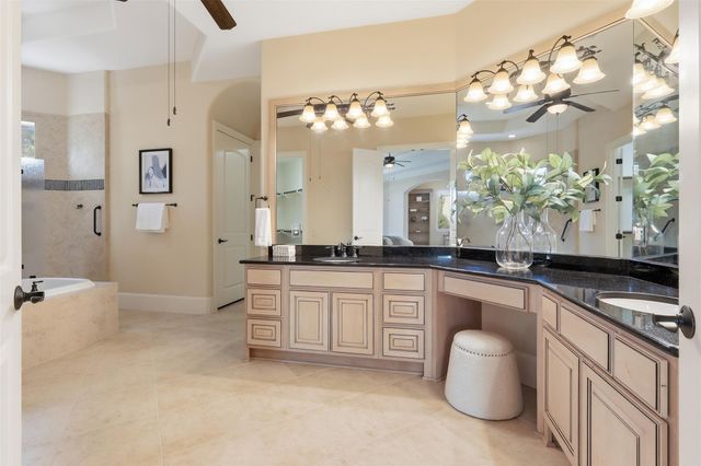 9120 Kenilworth Street, Houston, TX 77024