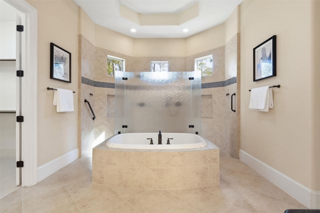 9120 Kenilworth Street, Houston, TX 77024