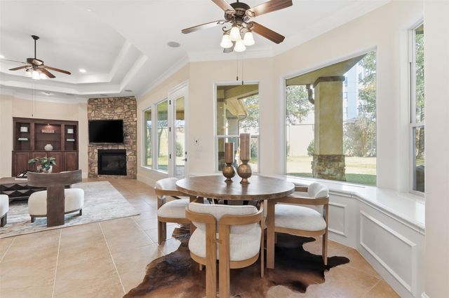 9120 Kenilworth Street, Houston, TX 77024