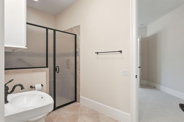 9120 Kenilworth Street, Houston, TX 77024