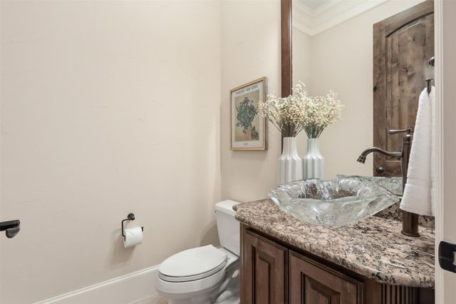 9120 Kenilworth Street, Houston, TX 77024