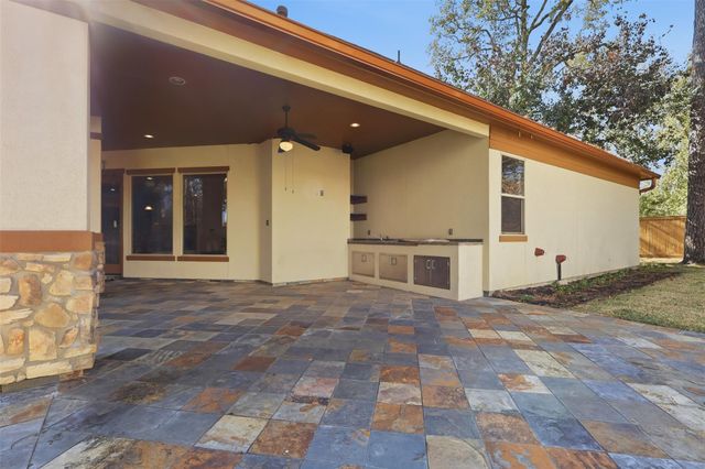 9120 Kenilworth Street, Houston, TX 77024