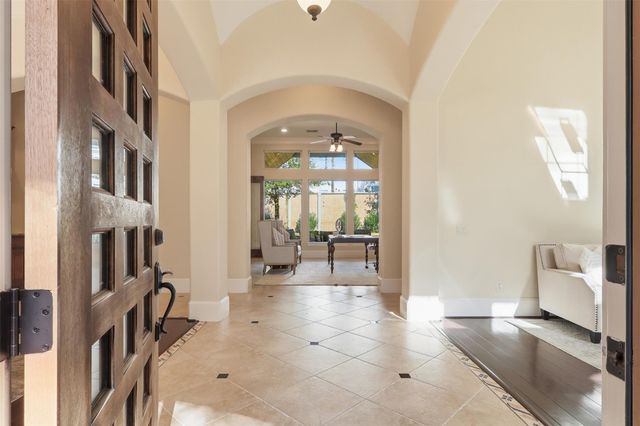 9120 Kenilworth Street, Houston, TX 77024