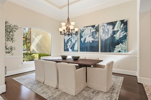 9120 Kenilworth Street, Houston, TX 77024