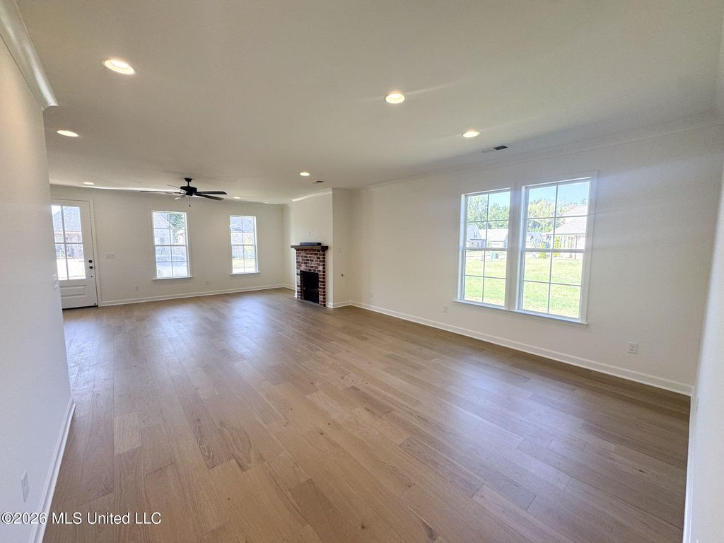 3482 Hatton Drive, Nesbit, MS 38651 — photo 4