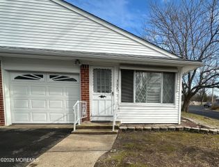 517 B Lilac Lane, Whiting, NJ 08759