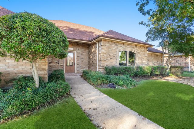 1106 Tahlequah Trail, Carrollton, TX 75007