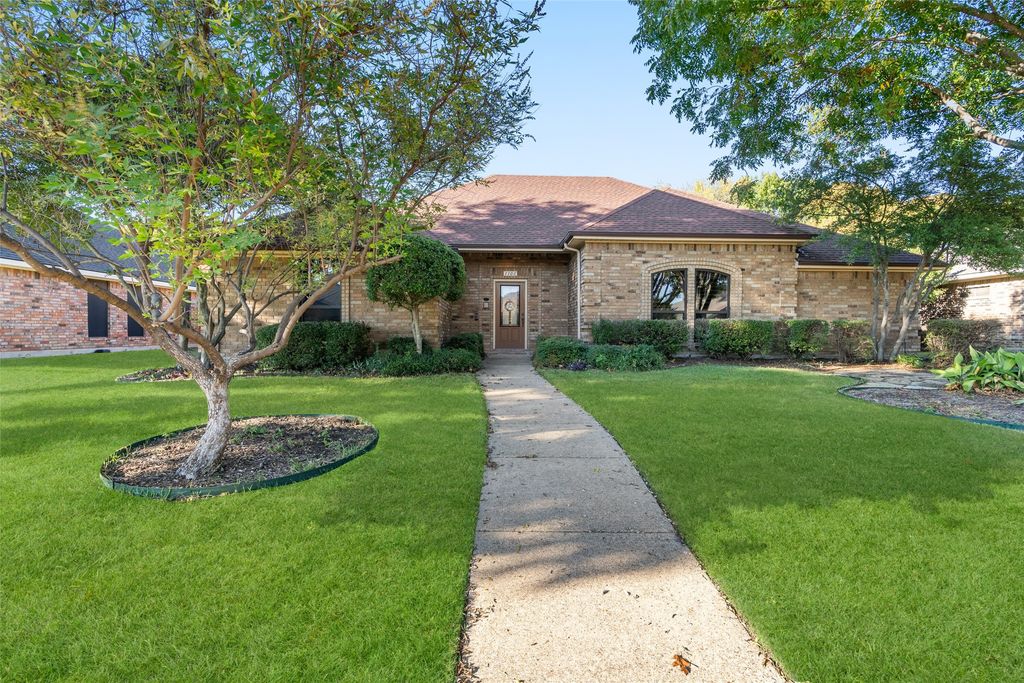 1106 Tahlequah Trail, Carrollton, TX 75007