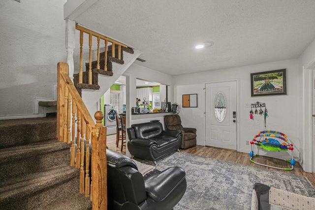 205 Davis Ranch Road, Alvarado, TX 76009