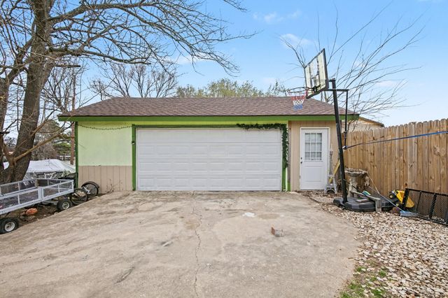 205 Davis Ranch Road, Alvarado, TX 76009