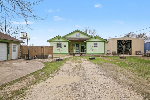 205 Davis Ranch Road, Alvarado, TX 76009