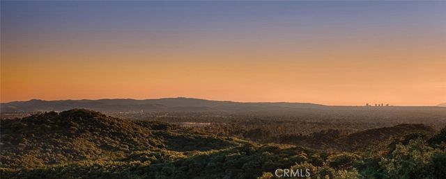 540 PENINSULA, Irvine, CA 92602