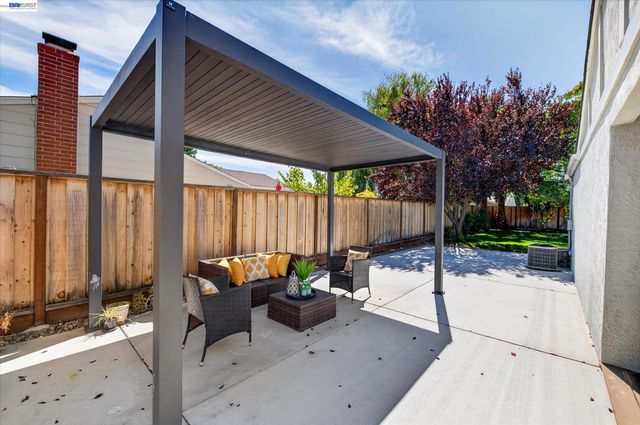 4135 Bishop Pine Way, Livermore, CA 94551