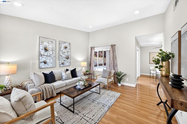 4135 Bishop Pine Way, Livermore, CA 94551