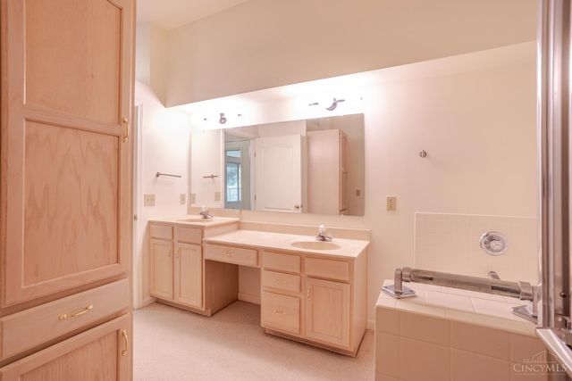 810 Southmeadow Circle, Springfield Twp., OH 45231