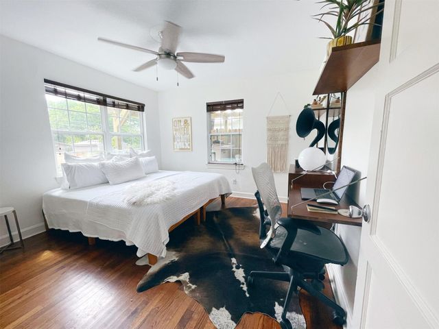 3305 Larry LN, Austin, TX 78722