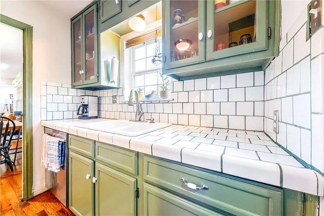 3305 Larry LN, Austin, TX 78722